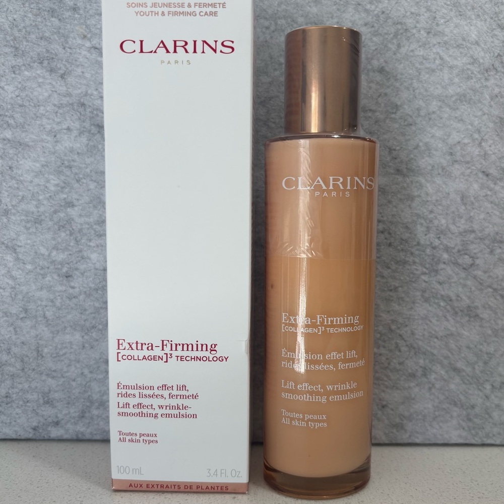 Clarins Extra-Firming Emulsion in Tan Bottle